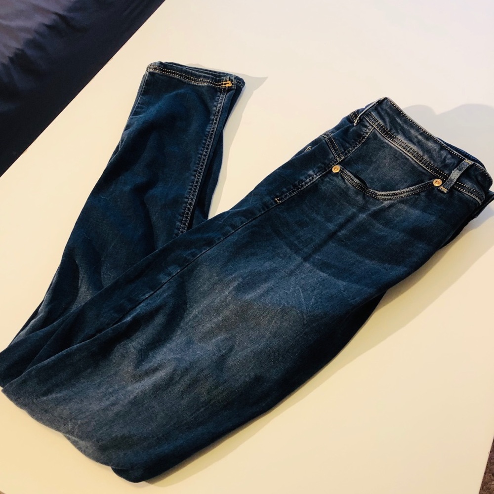 H&M Feather Soft Low Waist Jeggings
